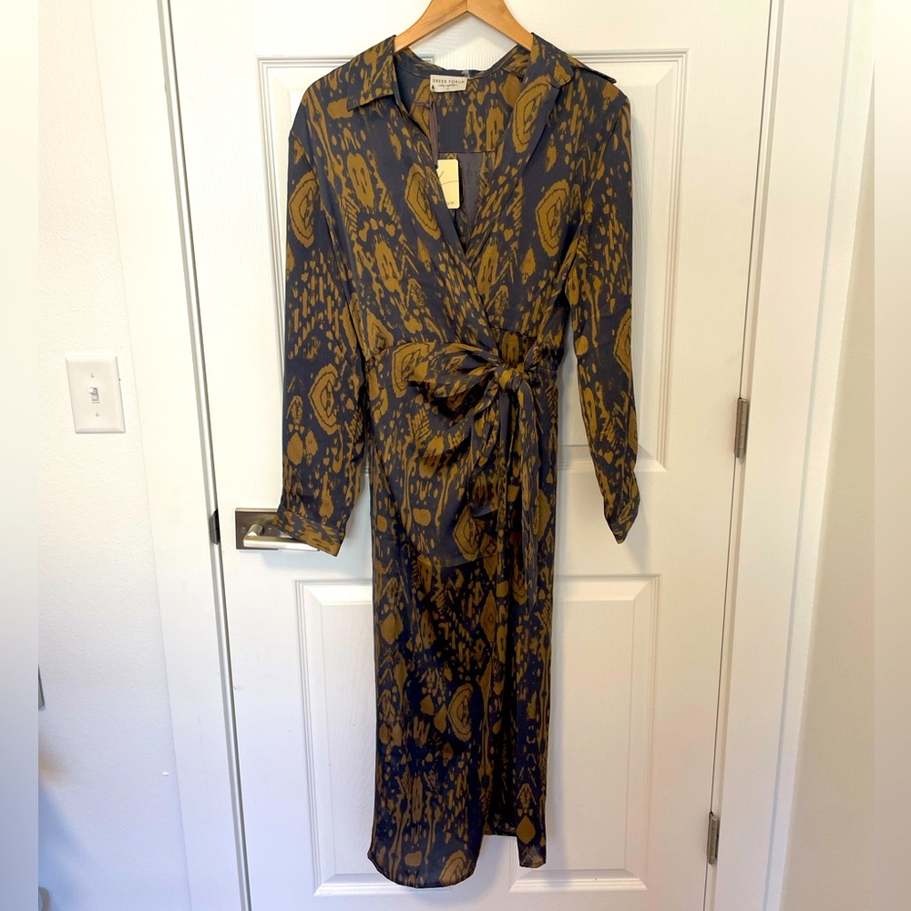 ~NWT Dress Forum Wrap Dress~